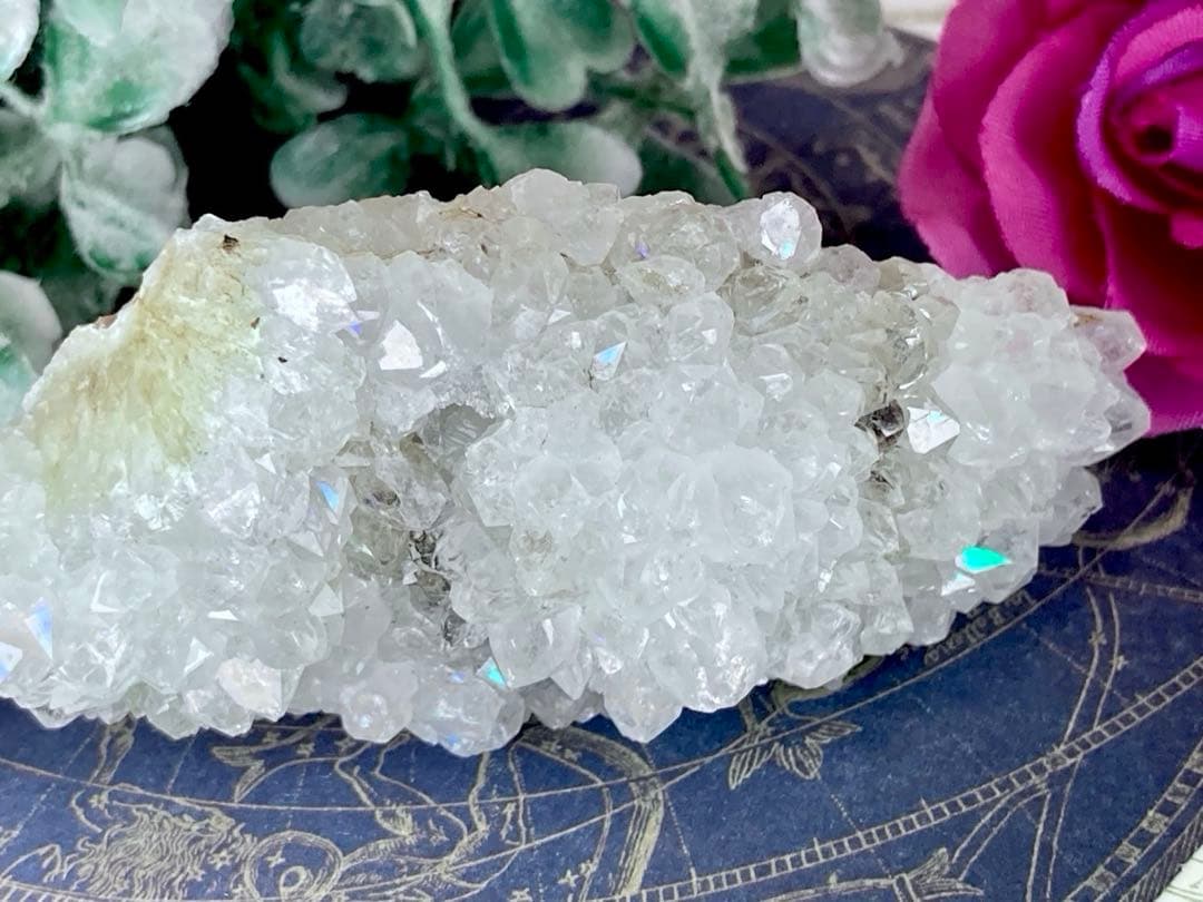 インド産　アナンダライト　水晶　クリスタル　レインボークォーツ　原石　クラスター