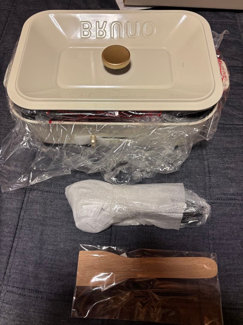 ブルーノコンパクトホットプレート　BOE021-WH