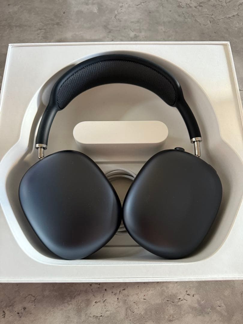 ヘッドホン AirPods Max 2