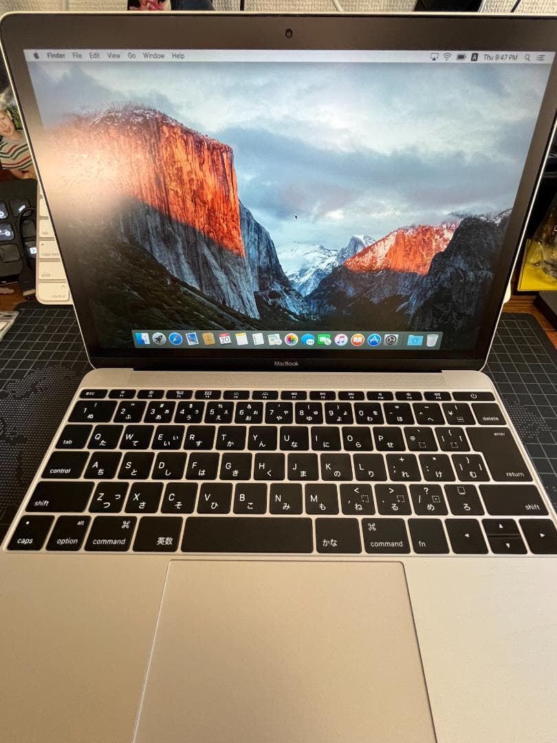 2015年製 MacBook 12インチ Retina