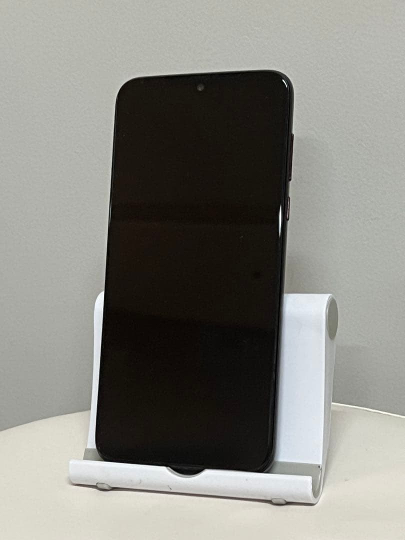 スマートフォン本体 motorola moto g8 plus