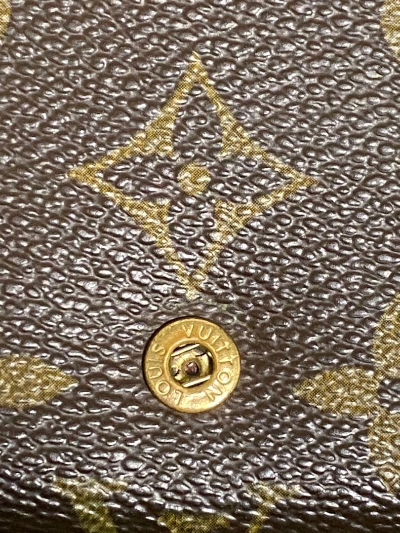 ルイヴィトン モノグラム ポルトモネ ビエ トレゾール 二つ折り財布