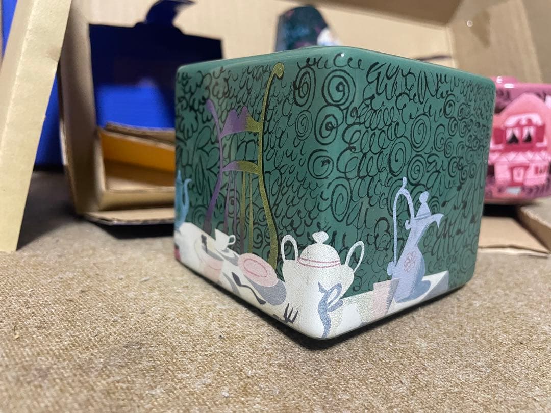 【未使用】不思議の国のアリス　70周年　花瓶セット　レア