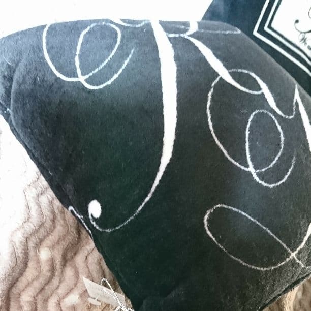 カールカナイKKクッション