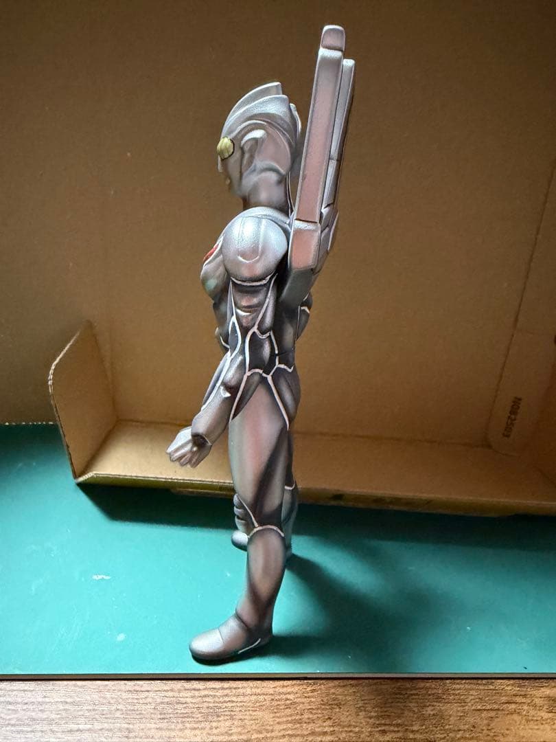 ウルトラヒーローシリーズ ウルトラマンノア ソフビ リペイント