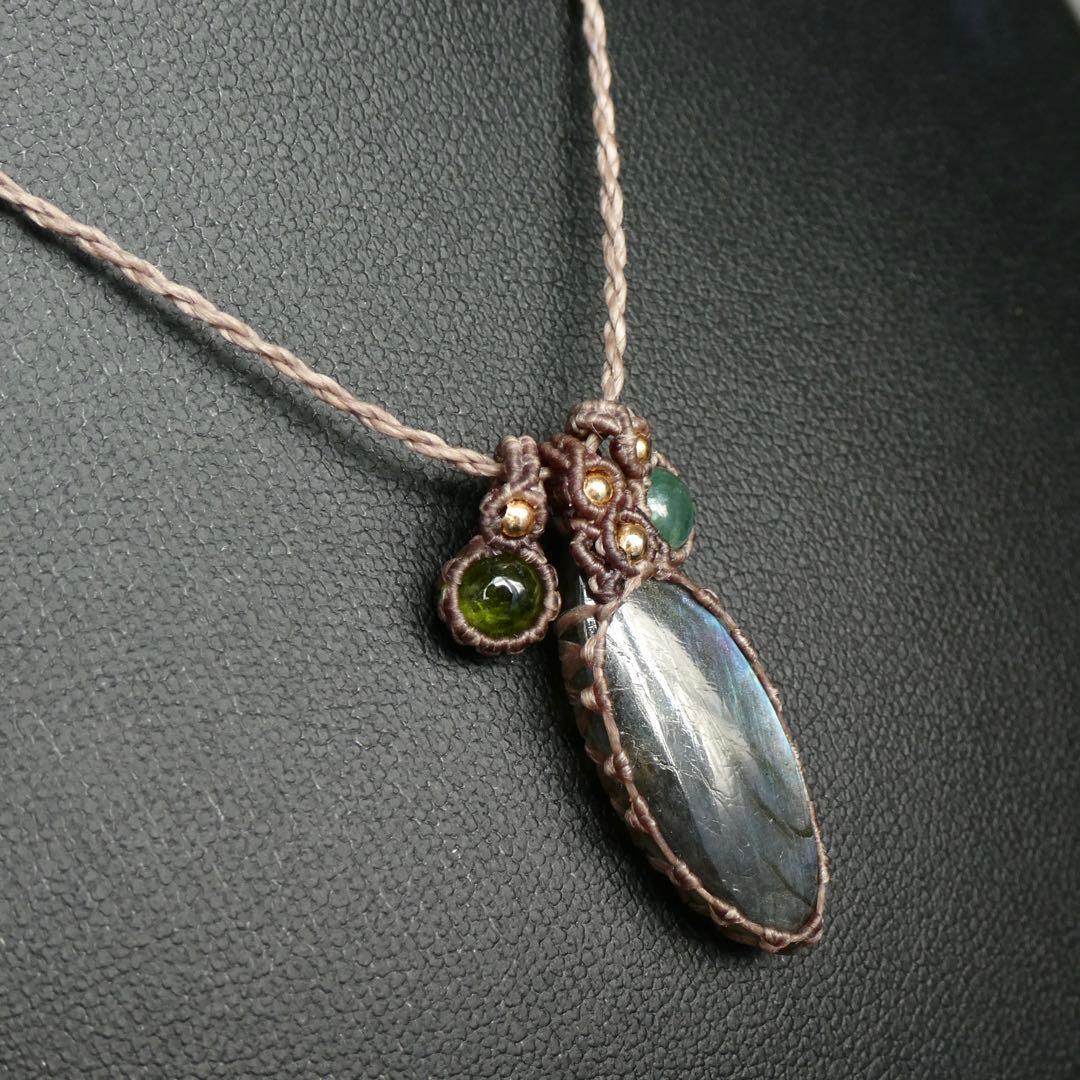 ラブラドライト・トルマリンのマクラメネックレス