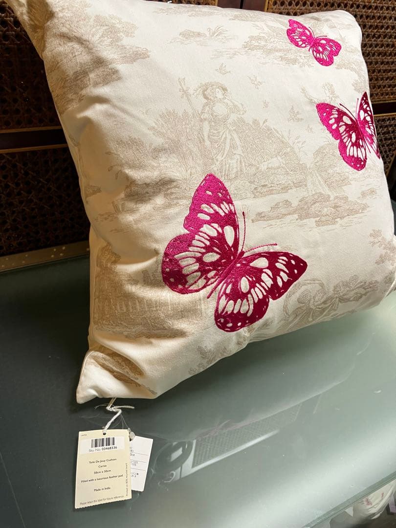 LAURA ASHLEYセット　クッション・ベスト・スカート・寝袋