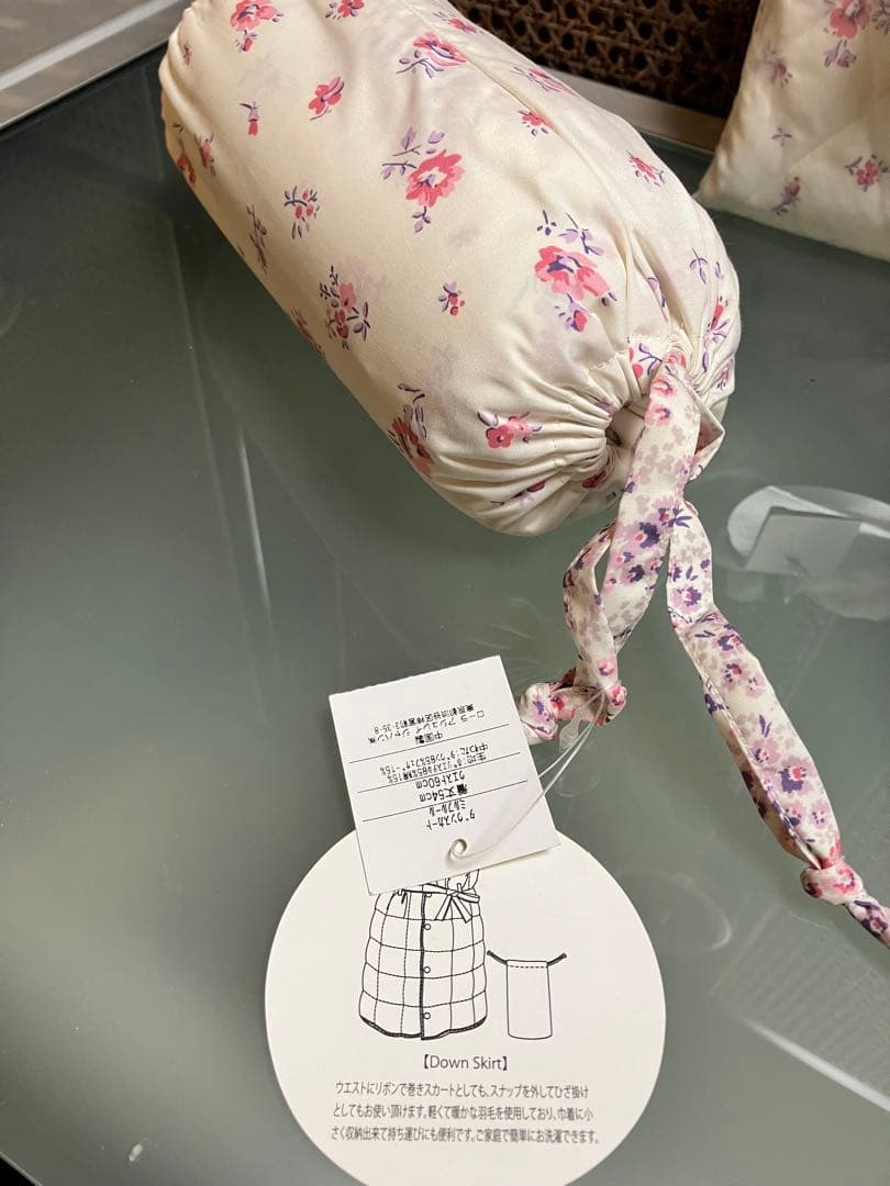 LAURA ASHLEYセット　クッション・ベスト・スカート・寝袋