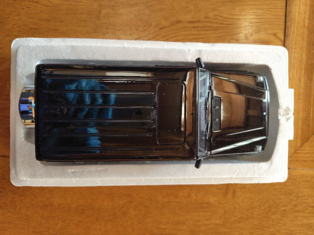 【絶版品】オートアート　1/18メルセデスベンツ　G500L ゲレンデ