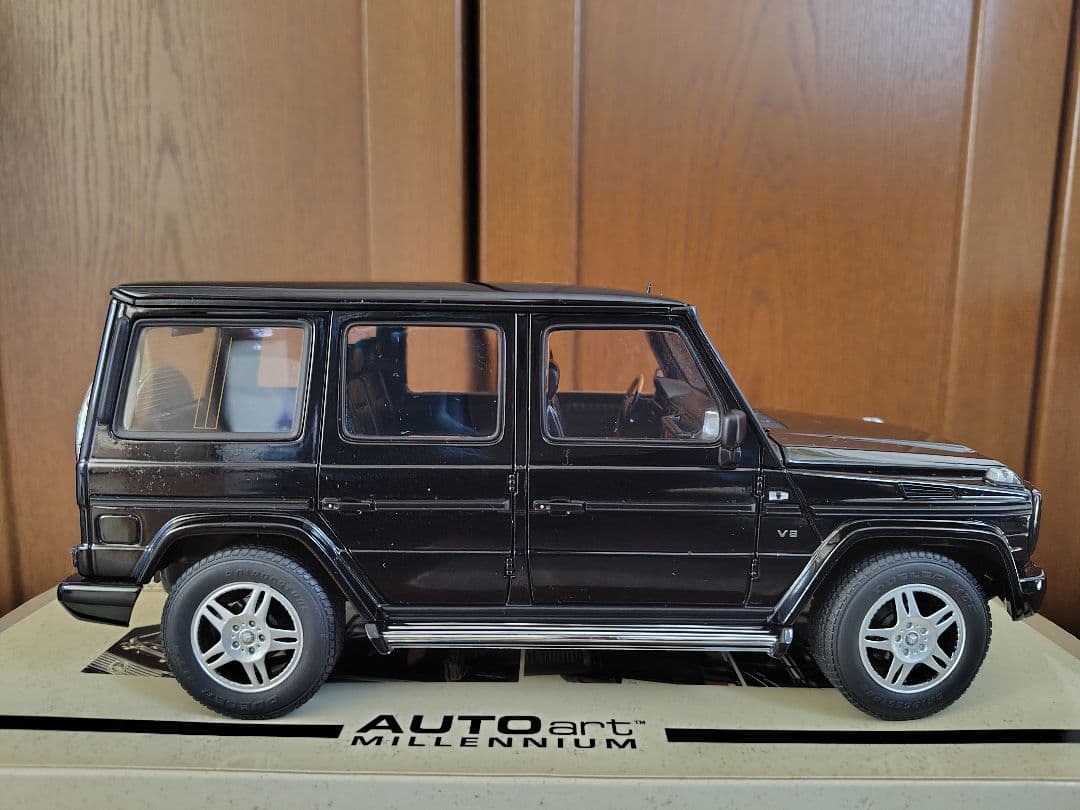 【絶版品】オートアート　1/18メルセデスベンツ　G500L ゲレンデ
