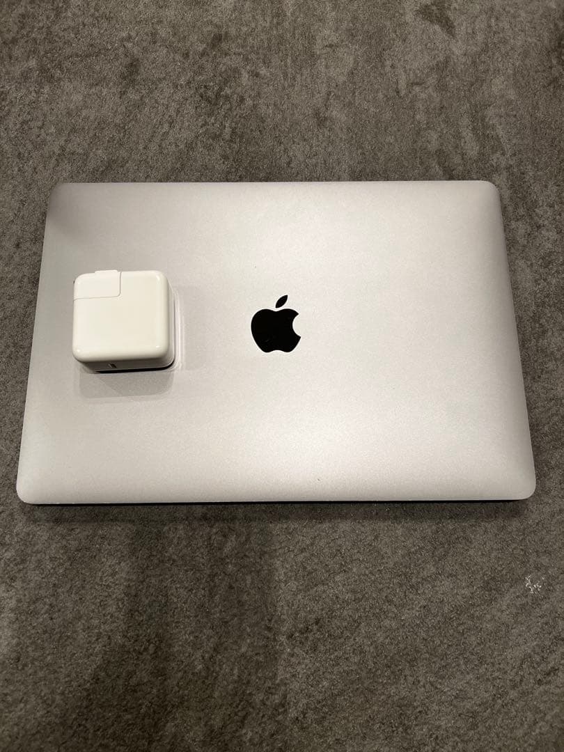 MacBook Air2020 i5 8GB 256GB 13インチ