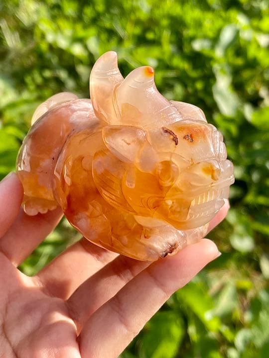 新年開運　蓄財☆招財☆天然 水晶 貔貅 ヒキュウ 彫刻 天然石　水晶　風水置物2