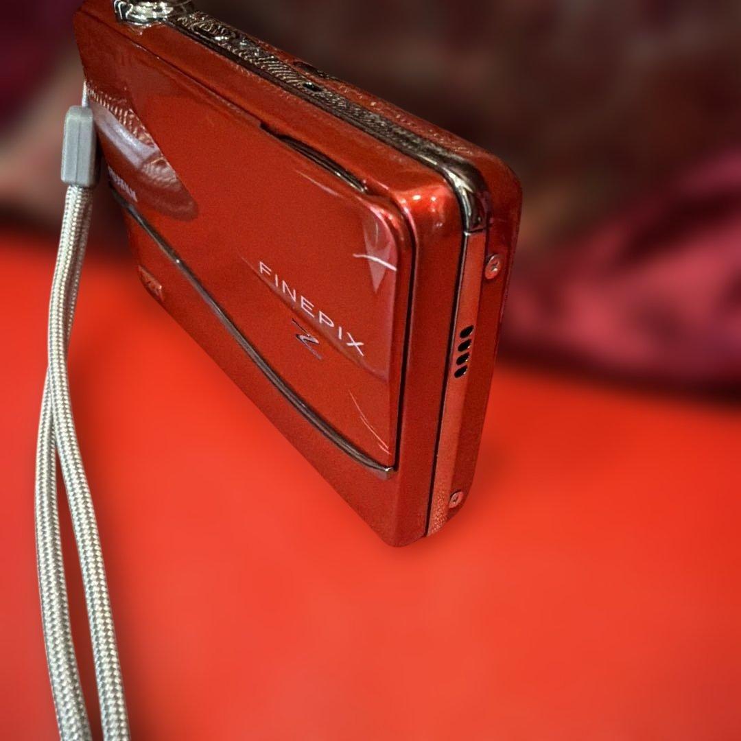 Fujifilm FinePix Z レッド
