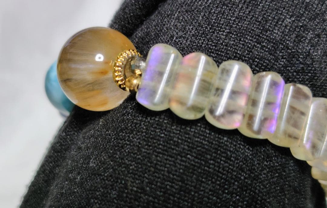 レインボーアンデシン（レインボームーンストーン）、ラリマー、チャロアイト他ブレス