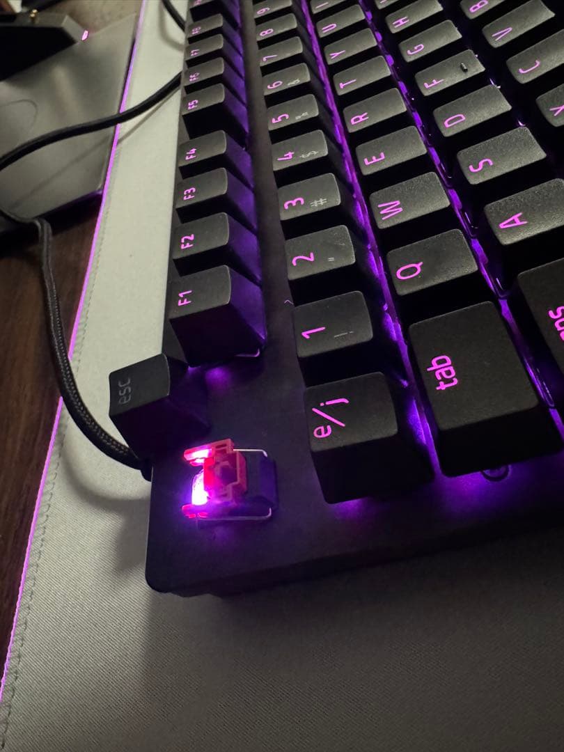 Razer Huntsman V2 【リニア光学式】日本語配列