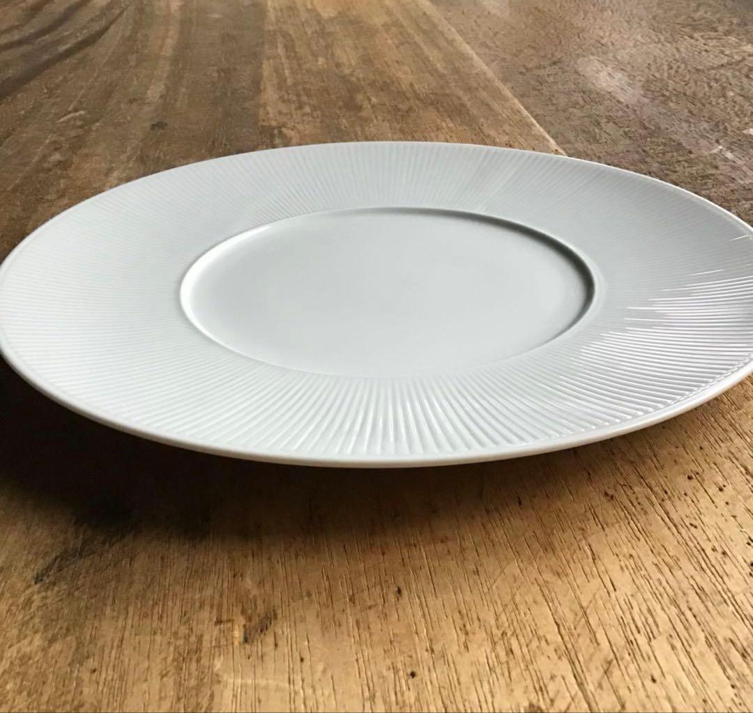 のんです。新品美濃焼　白磁　カロリナディナープレート9寸皿　4枚セット
