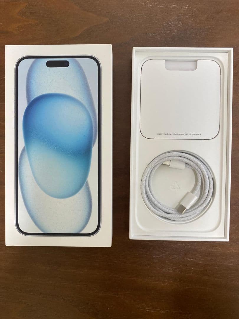 Apple iPhone 15 Plus 256GB 本体