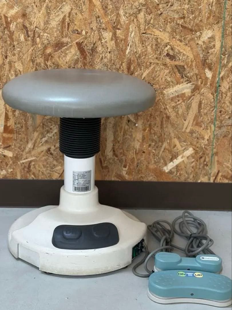 【送料込み・即日発送】 タカラベルモント　ペイシェントスツールDR-070