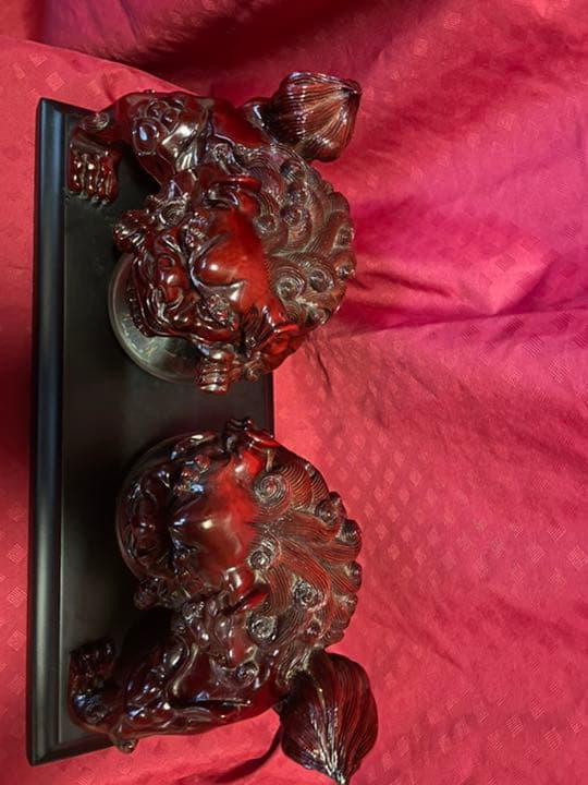 玉乗り獅子置物　クリスタルボール