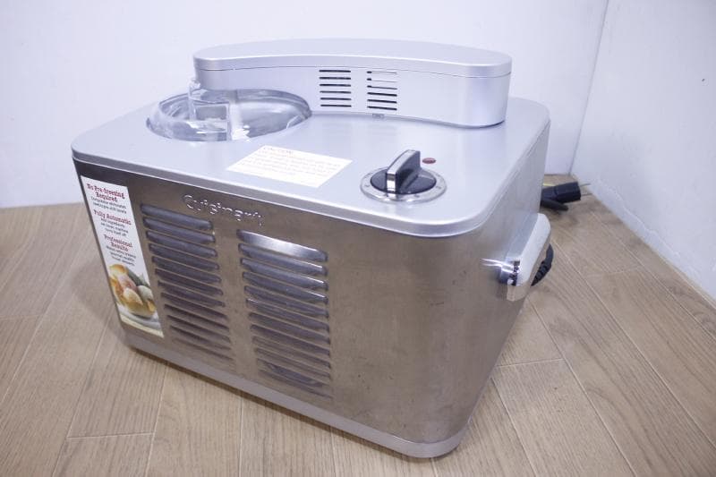 ◆クイジナート コンプレッサー付アイスクリームメーカー ICE-50BC