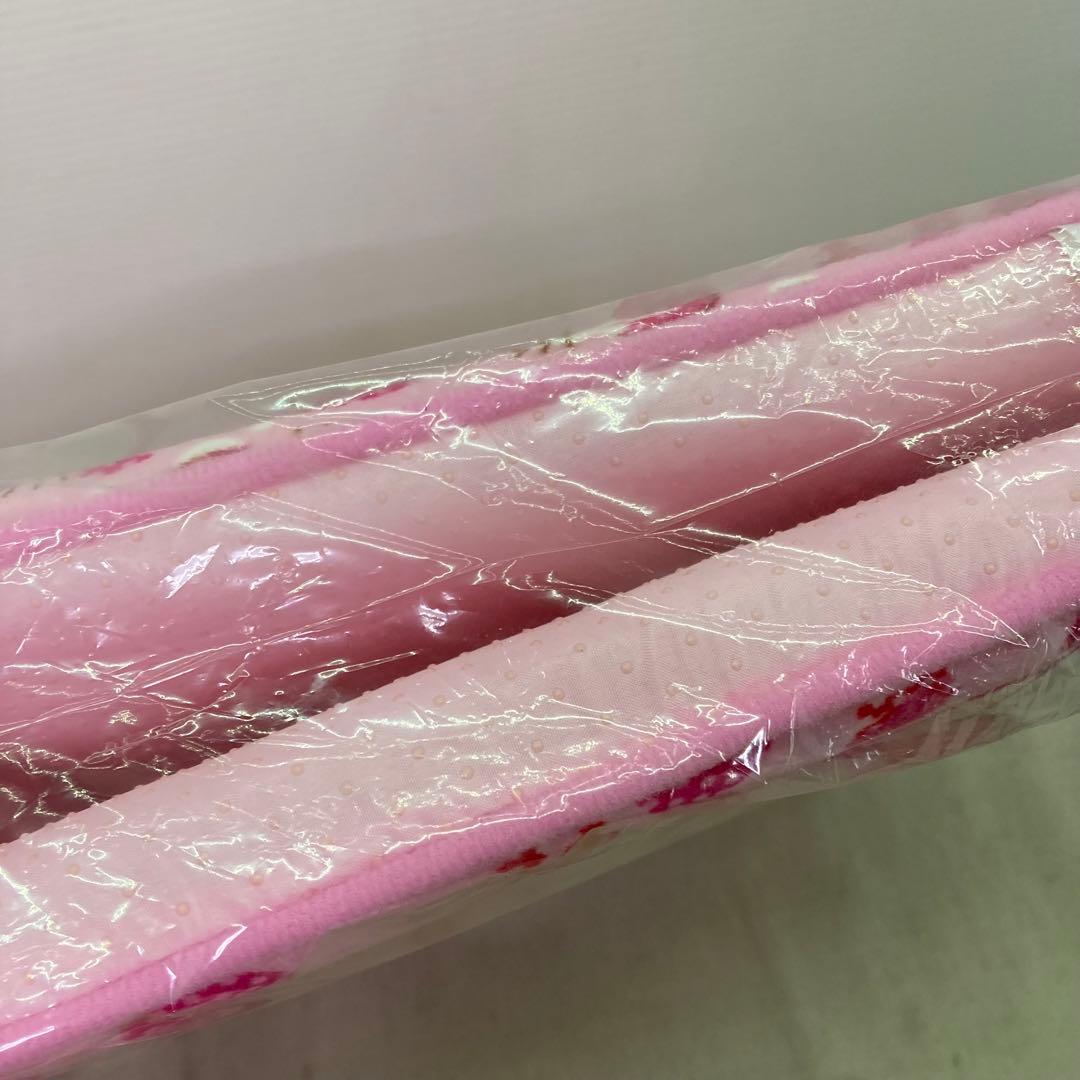 【新品未使用★2012年】ハローキティ　フリーシートクッション　リボン　サンリオ