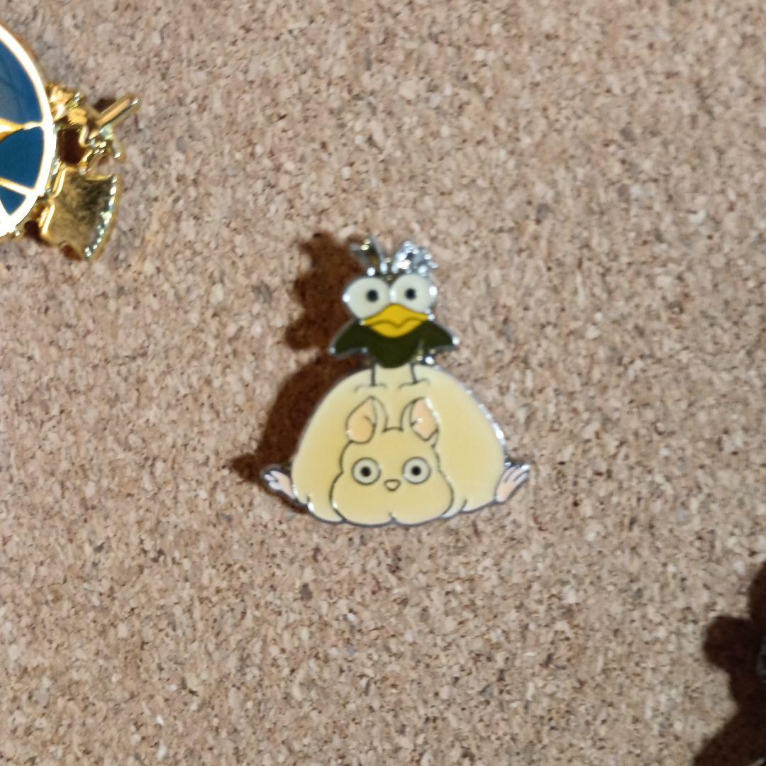 スタジオジブリ★ピンバッジ 11個セット(コルクボード付き)