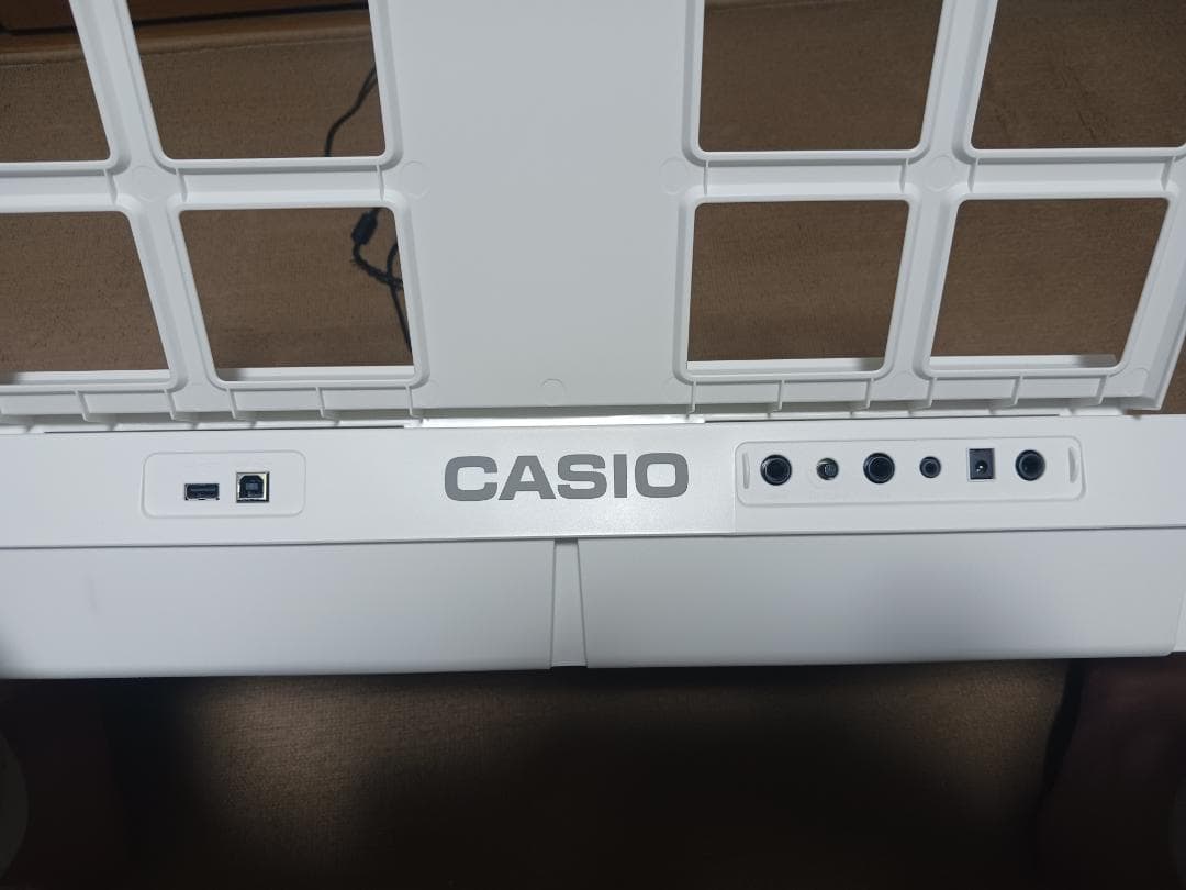 光ナビゲーションキーボード　CASIO　LK-512