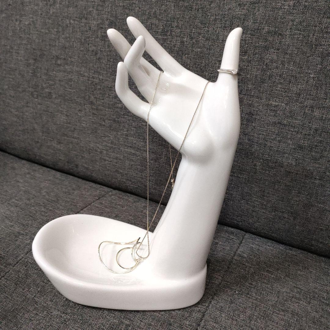 手形のジュエリーホルダー 白