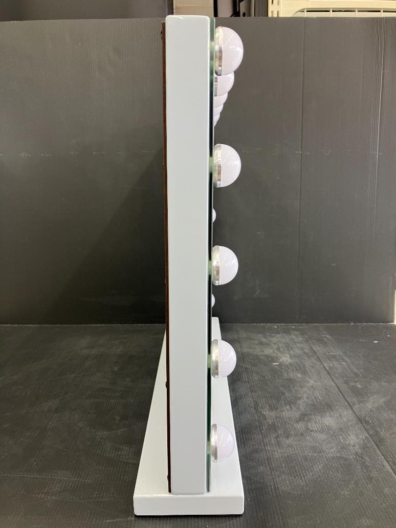 ハリウッドミラー