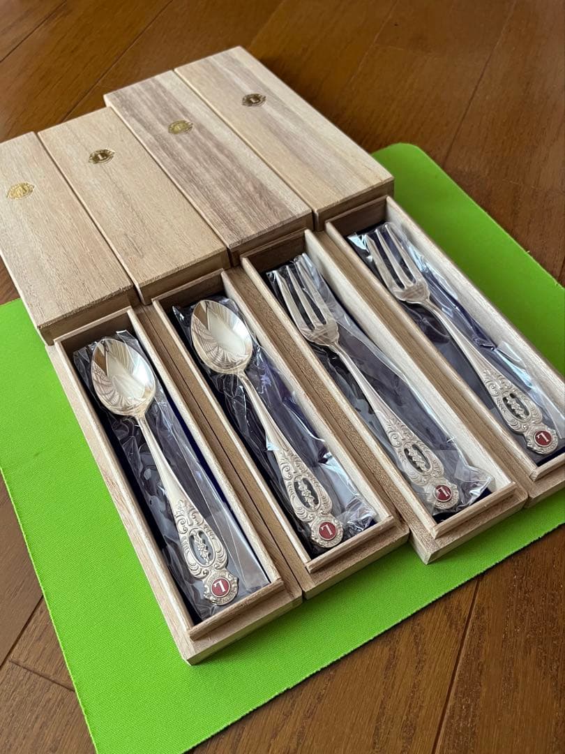 新品 silver950刻印スプーン2本 フォーク2本 木箱入り4本セット