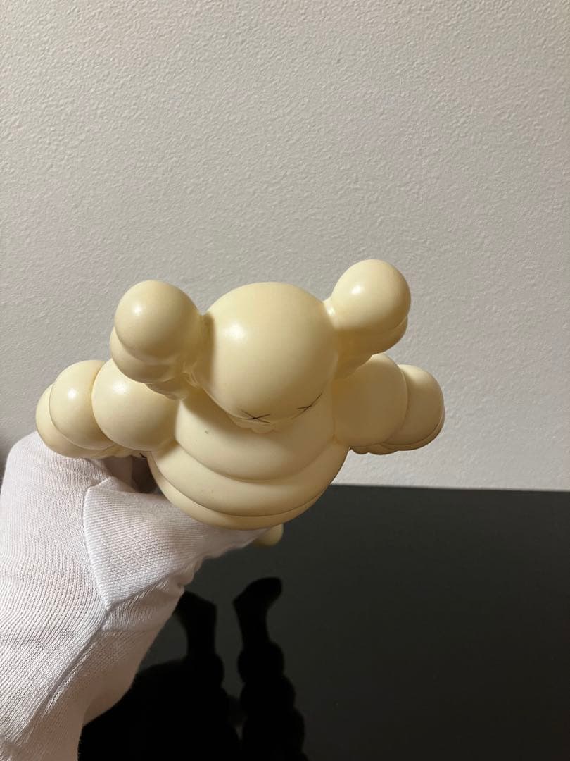 Kaws カウズ　CHUM ミシュランマン