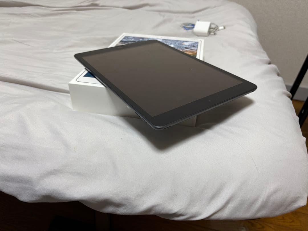 Apple ipad 第8世代 32GB バテッリー容量90%