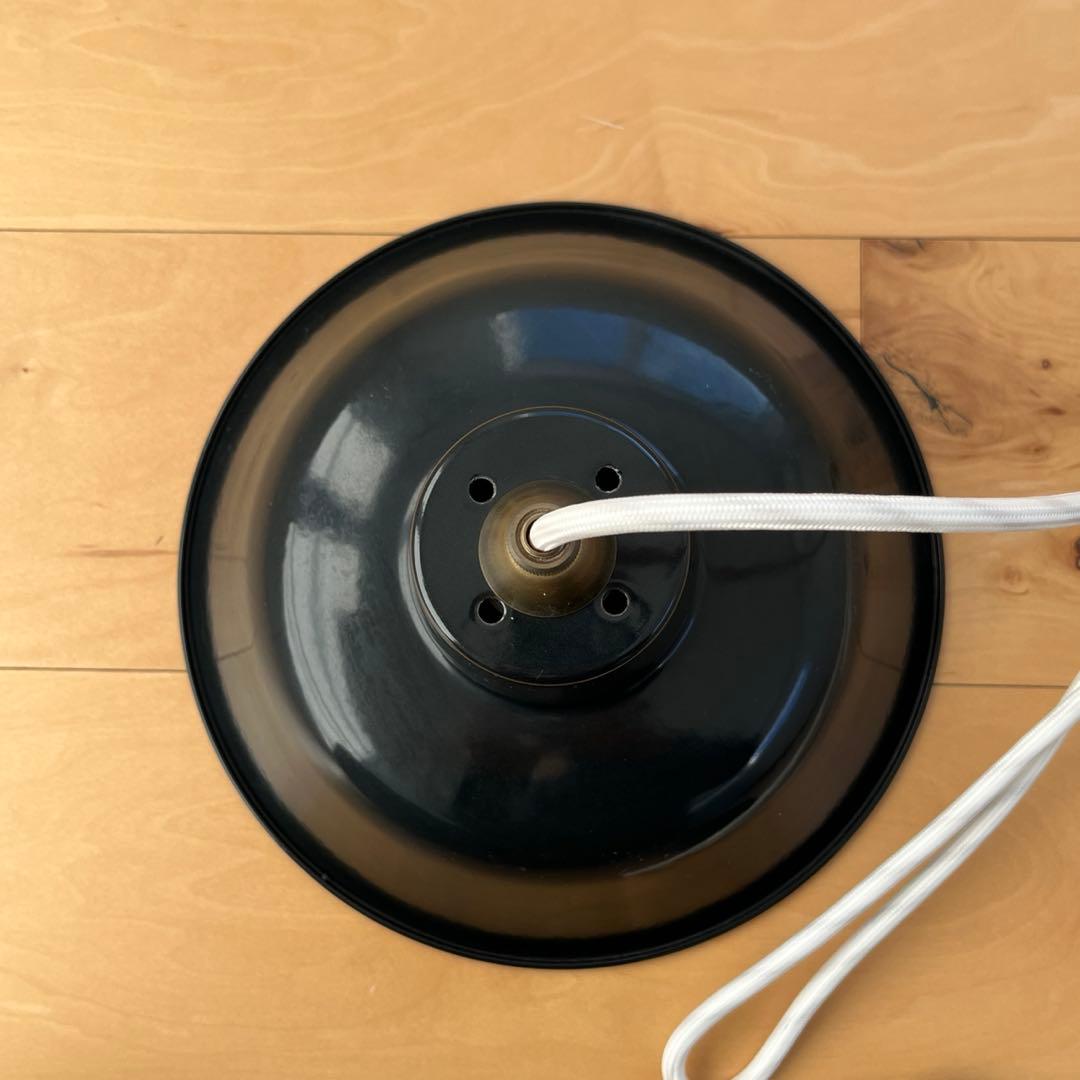 IDÉE PORCELAIN ENAMELED IRON LAMP Black