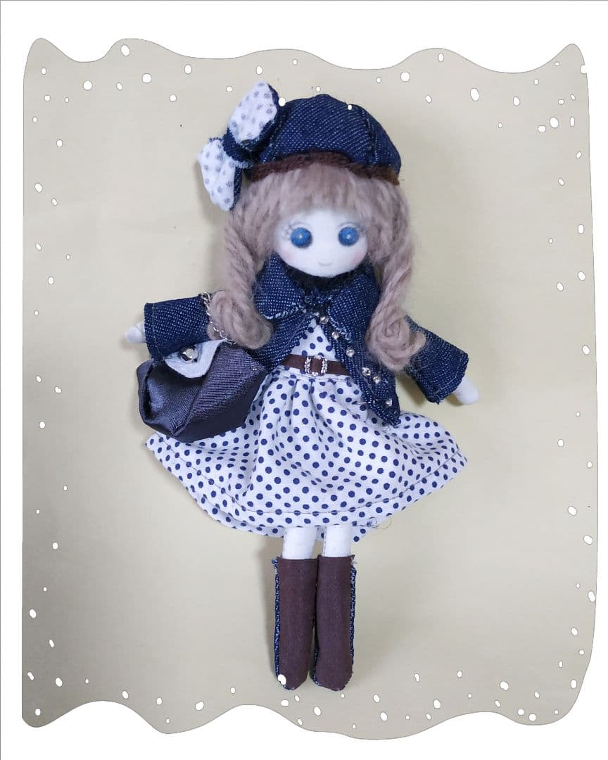 ドールチャーム　バッグチャーム　ハンドメイド人形