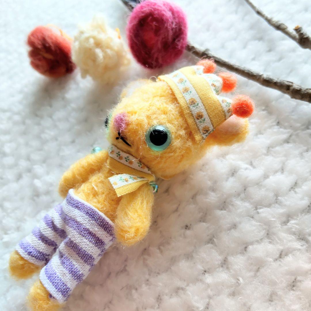 王様になりたいくまさん✼羊毛フェルト