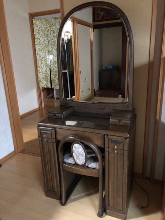 ドレッサーのみ椅子は別売