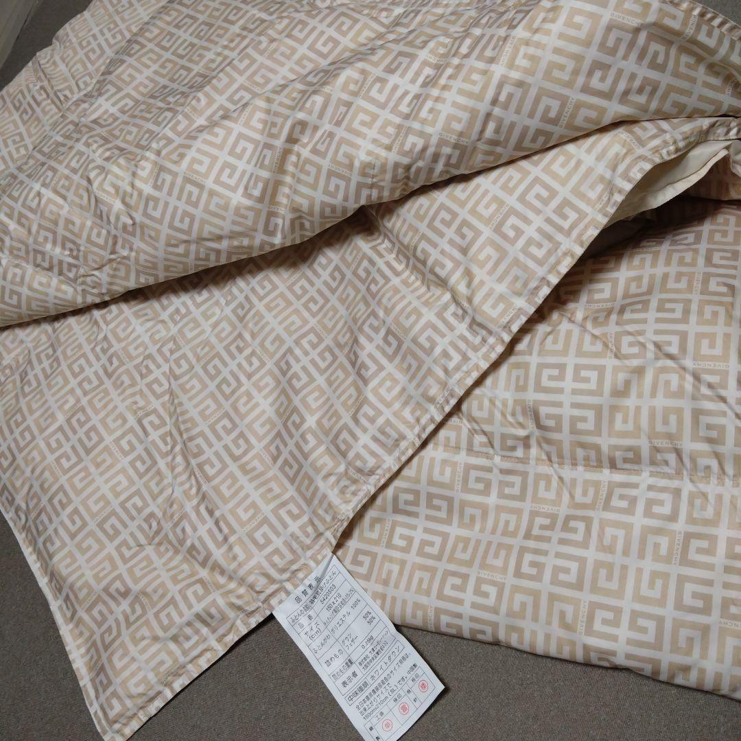 GIVENCHY 羽毛肌掛け布団