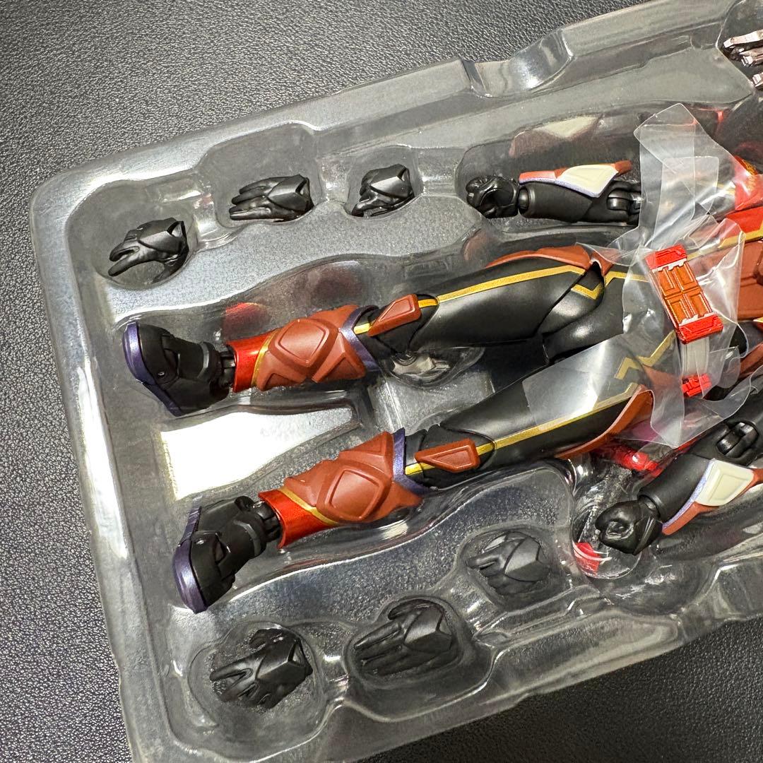 S.H.Figuarts 仮面ライダー ヴァレン チョコドンフォーム