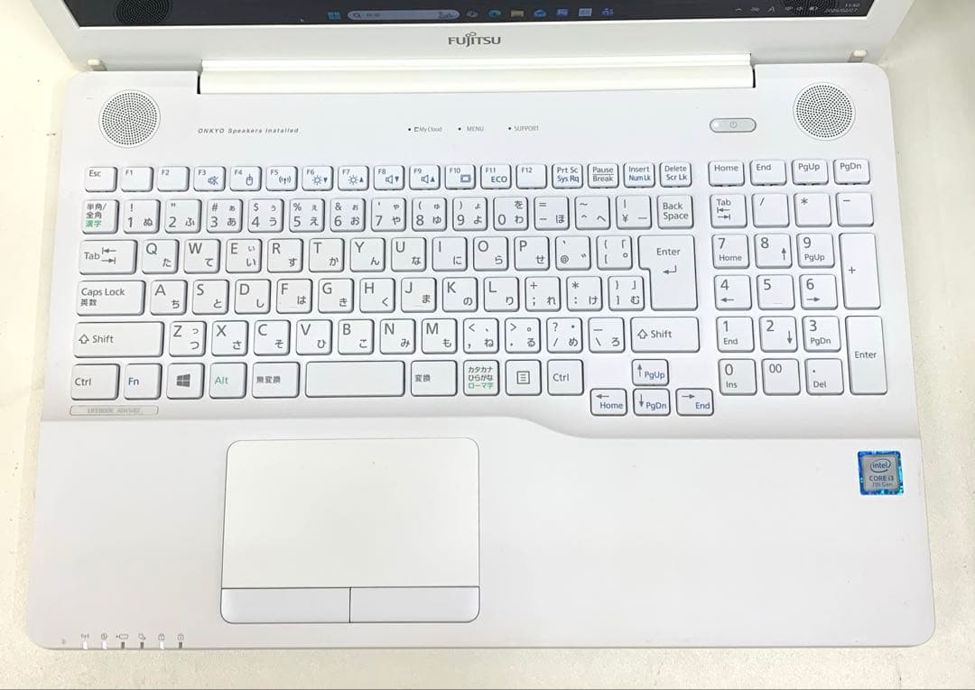 556【SSD500GB】富士通 LIFEBOOK ホワイト Core i3