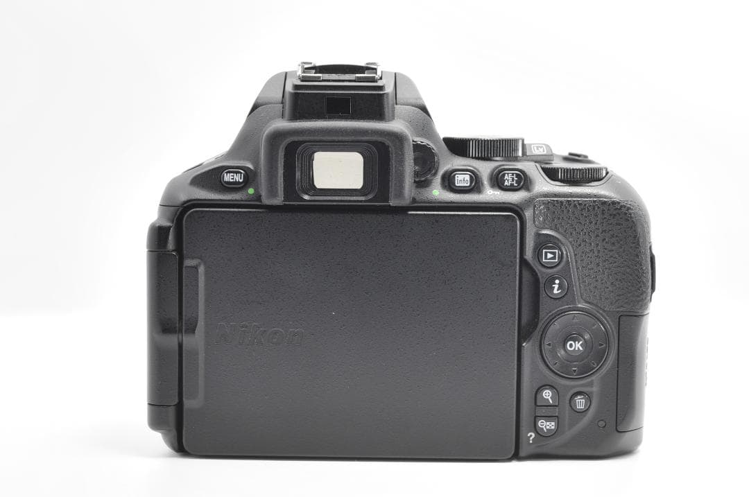 ✨すぐ使える✨Wi-Fi搭載❤️人気機種 Nikon D5600 スマホ転送