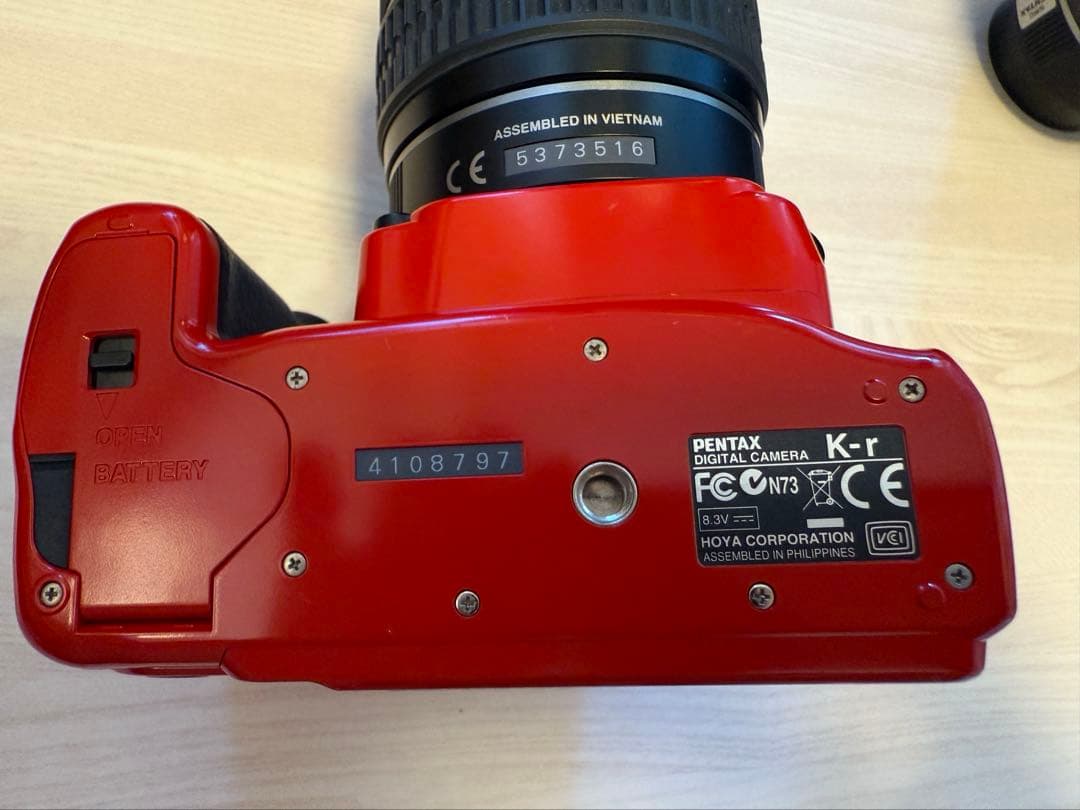 一眼レフカメラ PENTAX K-r ダブルズームキット レッド