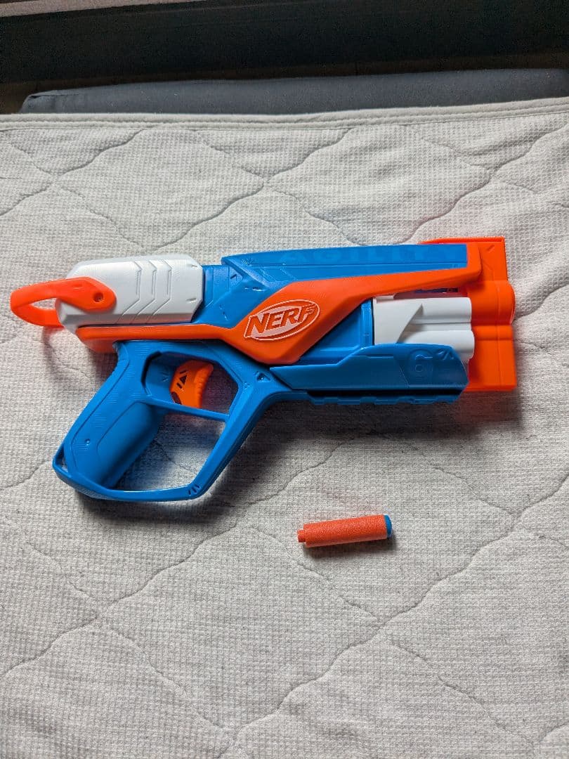 NERF トイガン 青/オレンジ ダーツ付き