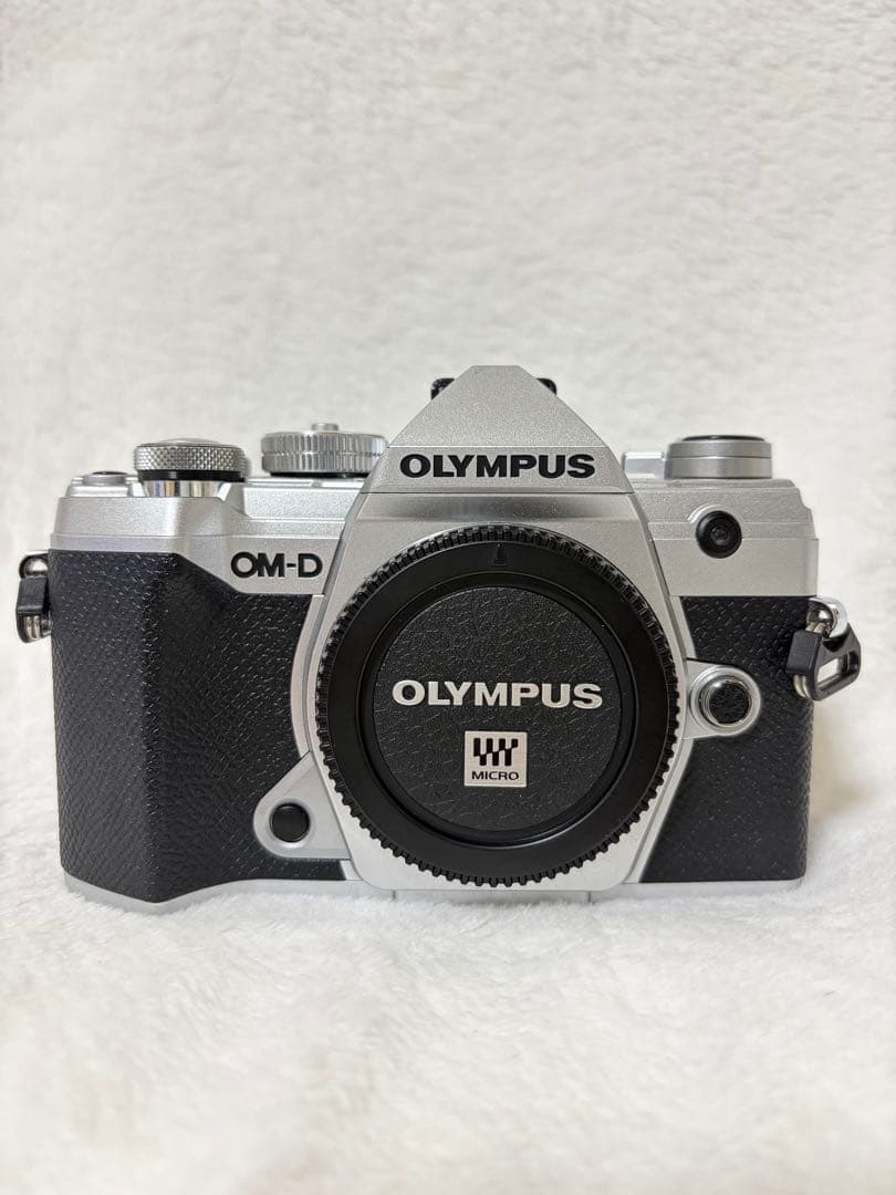 OLYMPUS OM-D E-M5 Mark III /レンズセット