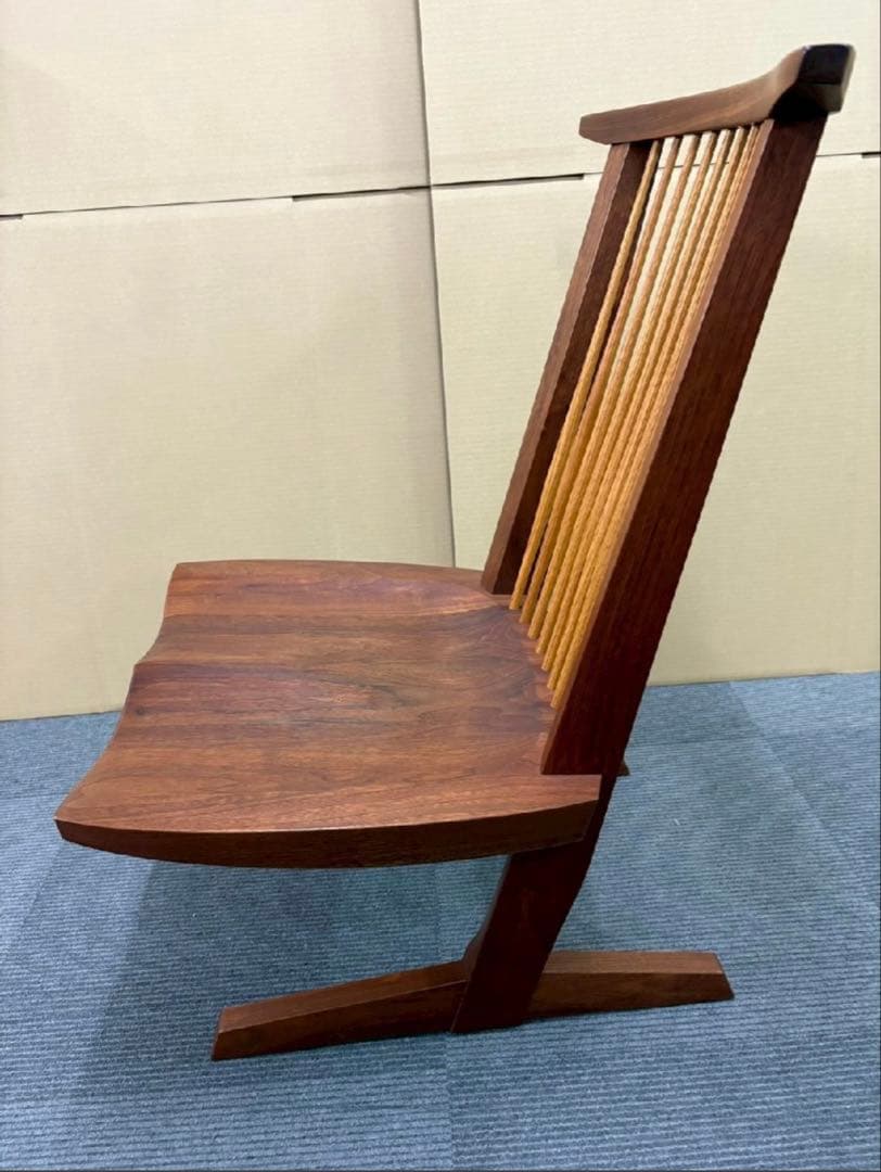 ジョージナカシマ　コノイドラウンジチェア　e Nakashima