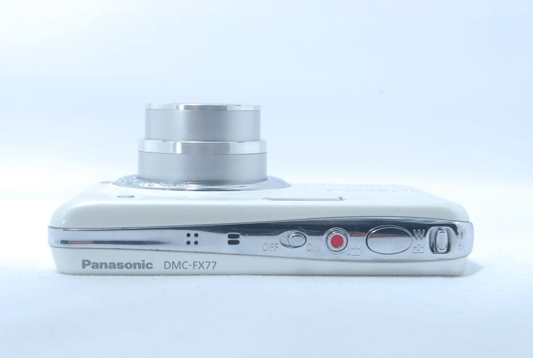美品✨Panasonic 大人気 コンデジ ホワイト デジタルカメラ スマホ転送