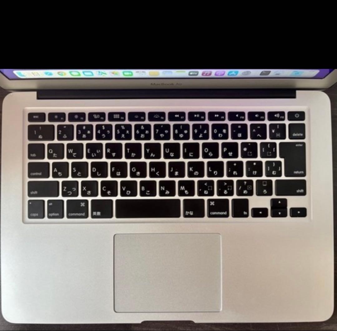 美品MacBook本体2015充電器付き