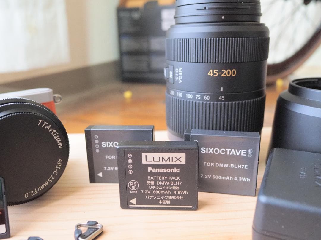 デジタルカメラ LUMIX DMC-GM1