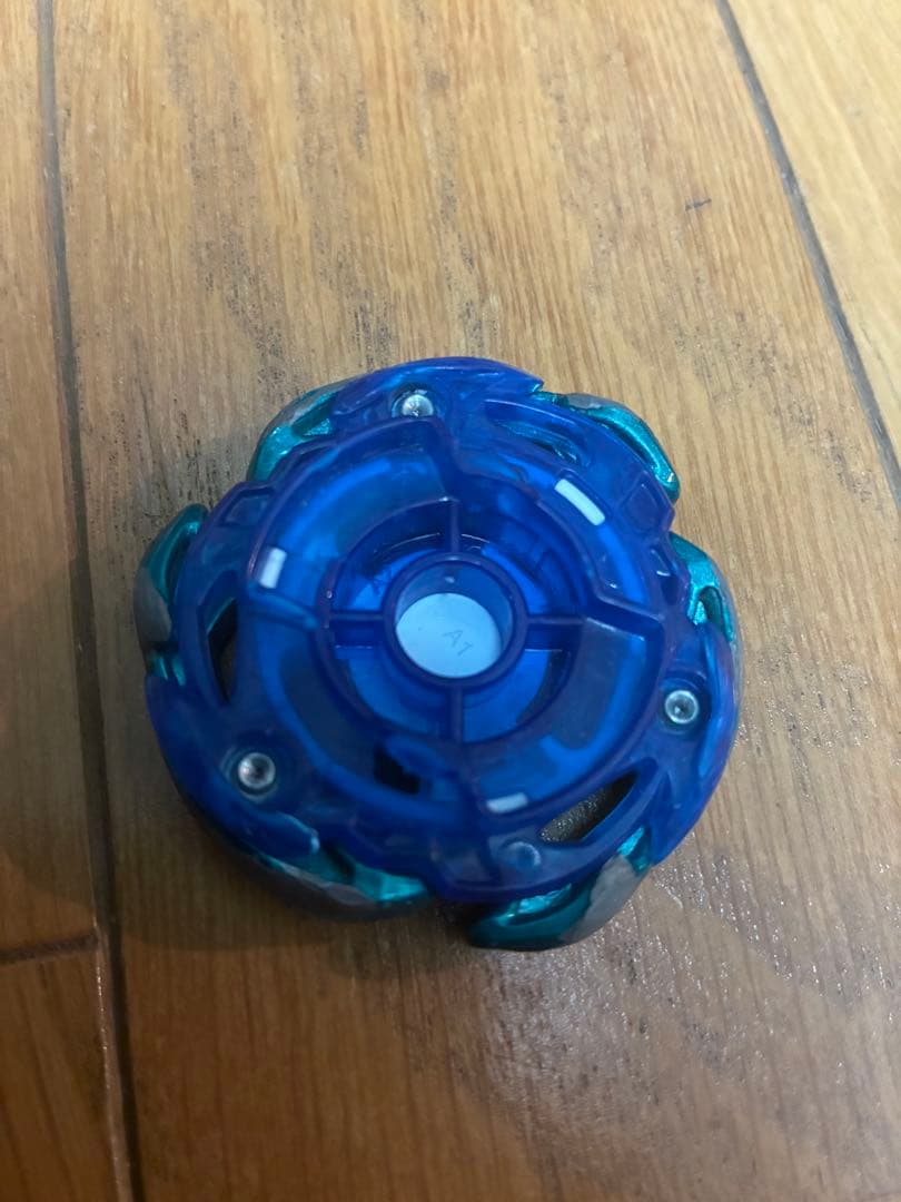 ベイブレードx エアロペガサス　メタルコート ブルー　青　ブレードのみ　中古