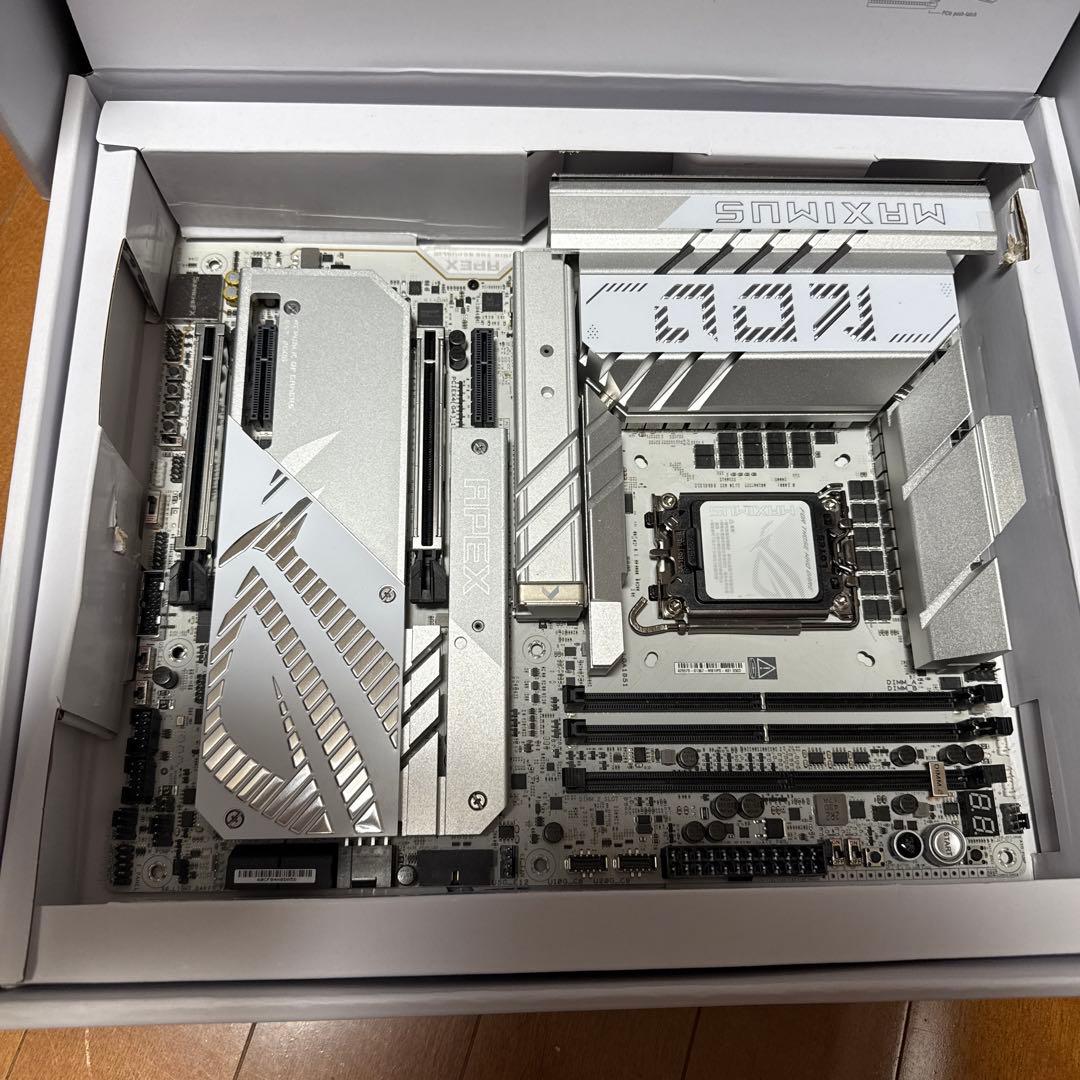 ASUS ROG MAXIMUS Z890 APEX マザーボード