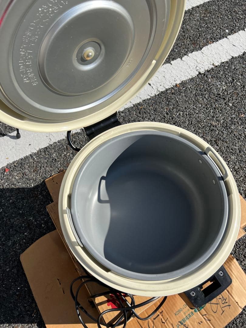 大型シルバー炊飯器 アルミ内釜　象印